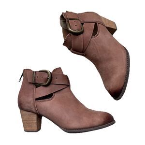 VIONIC Women's Size 7 Brown Waxed Leather Rory Heeled Ankle Boot Buckle Detail
